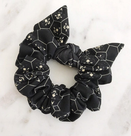 Gold Bees Scrunchie Bow, Scrunchie, Gold Bow, Scrunchie Bow, Honey Bee Scrunchie, Scrunchies, Cute Scrunchies, Knotted Scrunchie