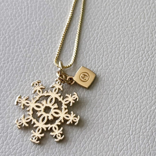 Handmade Refurbished Designer Snowflake Charm Necklace