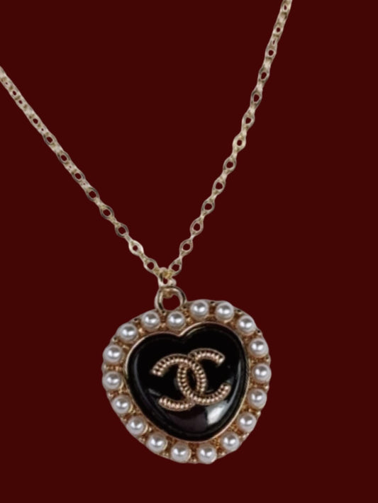 Handmade Refurbished Designer Pearl Heart Pendant